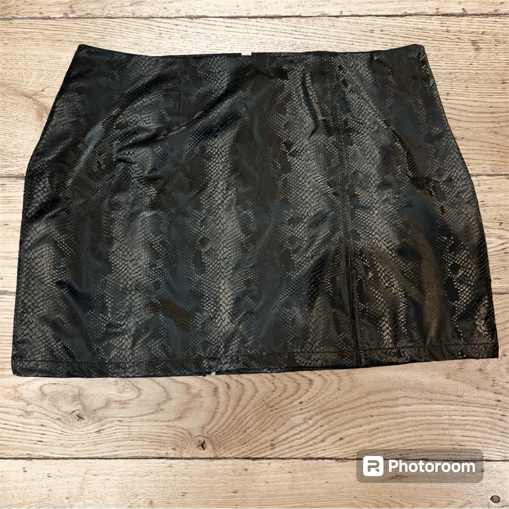 ❌❌❌SOLD ❌❌❌Juicy Couture Womens Black Mini Skirt Plus Size 3X , New With Tags